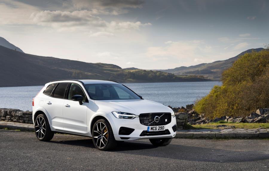  Volvo XC60 T8 Polestar Engineered 2019 года  (UK) (фото 1 из 40)